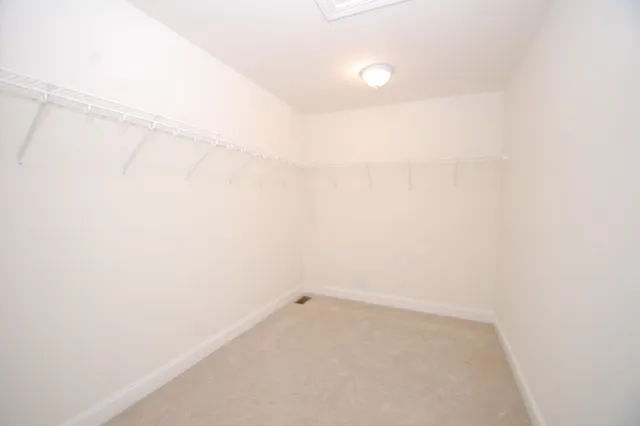 $595,000 | 33 B Griffin Road, Hudson, NH 03051