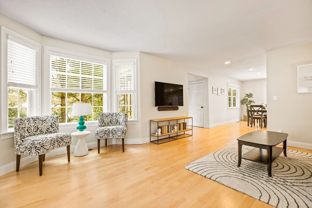 28 Hope Road Hingham, MA 02043 - Photo 9 of 23