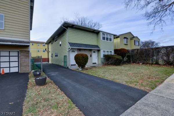 $2,300 | 295 North Park Street, East Orange, NJ 07017