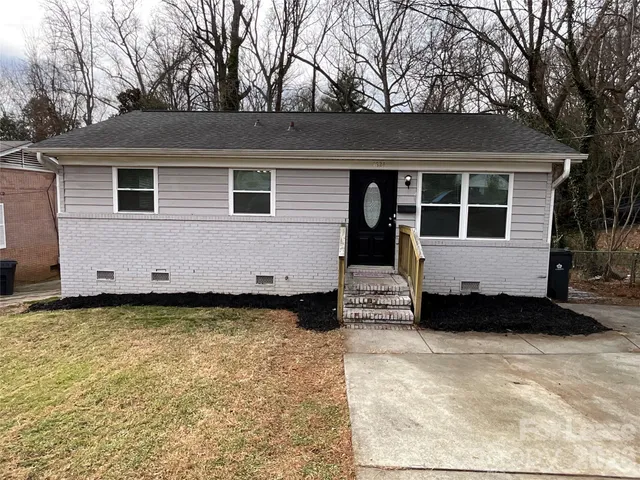 $1,325 | 1624 Eastway Drive, Charlotte, NC 28205