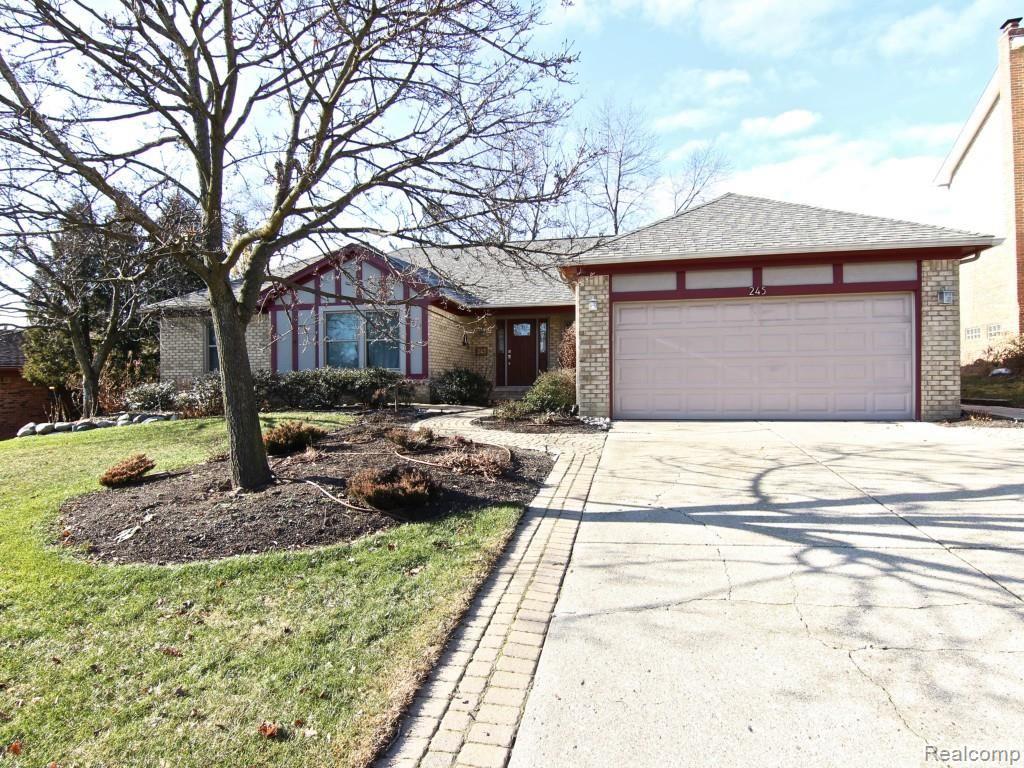 245 Pepper Tree Lane Rochester, MI 48309 - Photo 3 of 72 IMG_0322.jpg