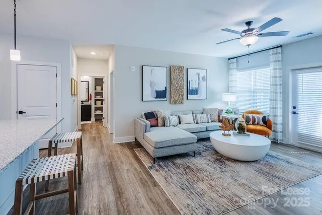 $1,601 | 1035 Strensall Lane, Unit A6, Charlotte, NC 28273