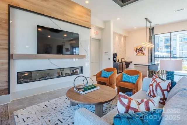 $1,601 | 1035 Strensall Lane, Unit A6, Charlotte, NC 28273