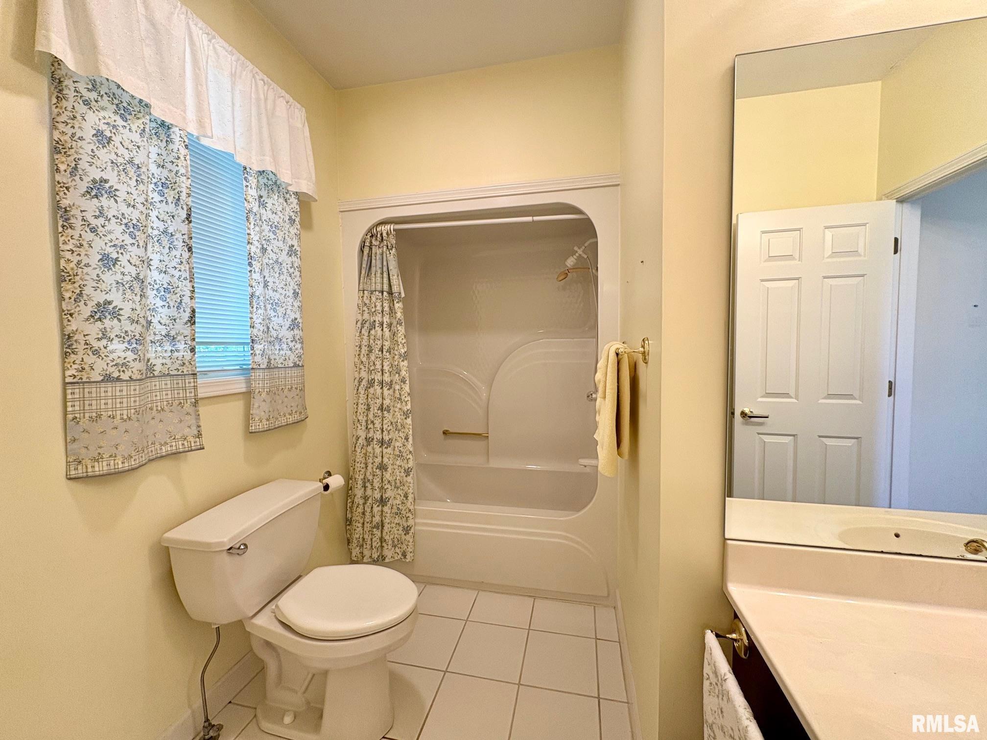 112 Interlacken Road Springfield, IL 62704 - Photo 25 of 38