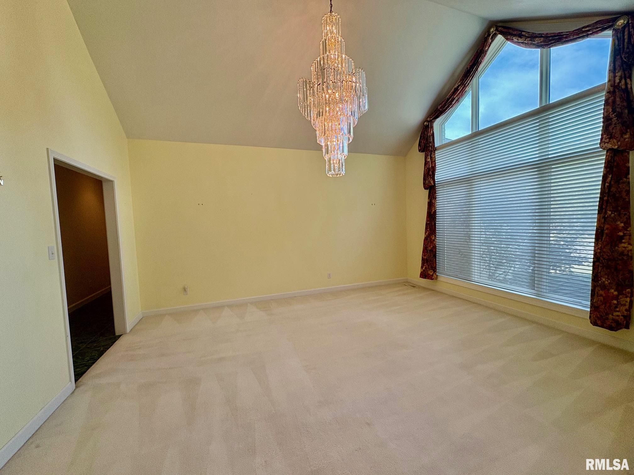 112 Interlacken Road Springfield, IL 62704 - Photo 5 of 38