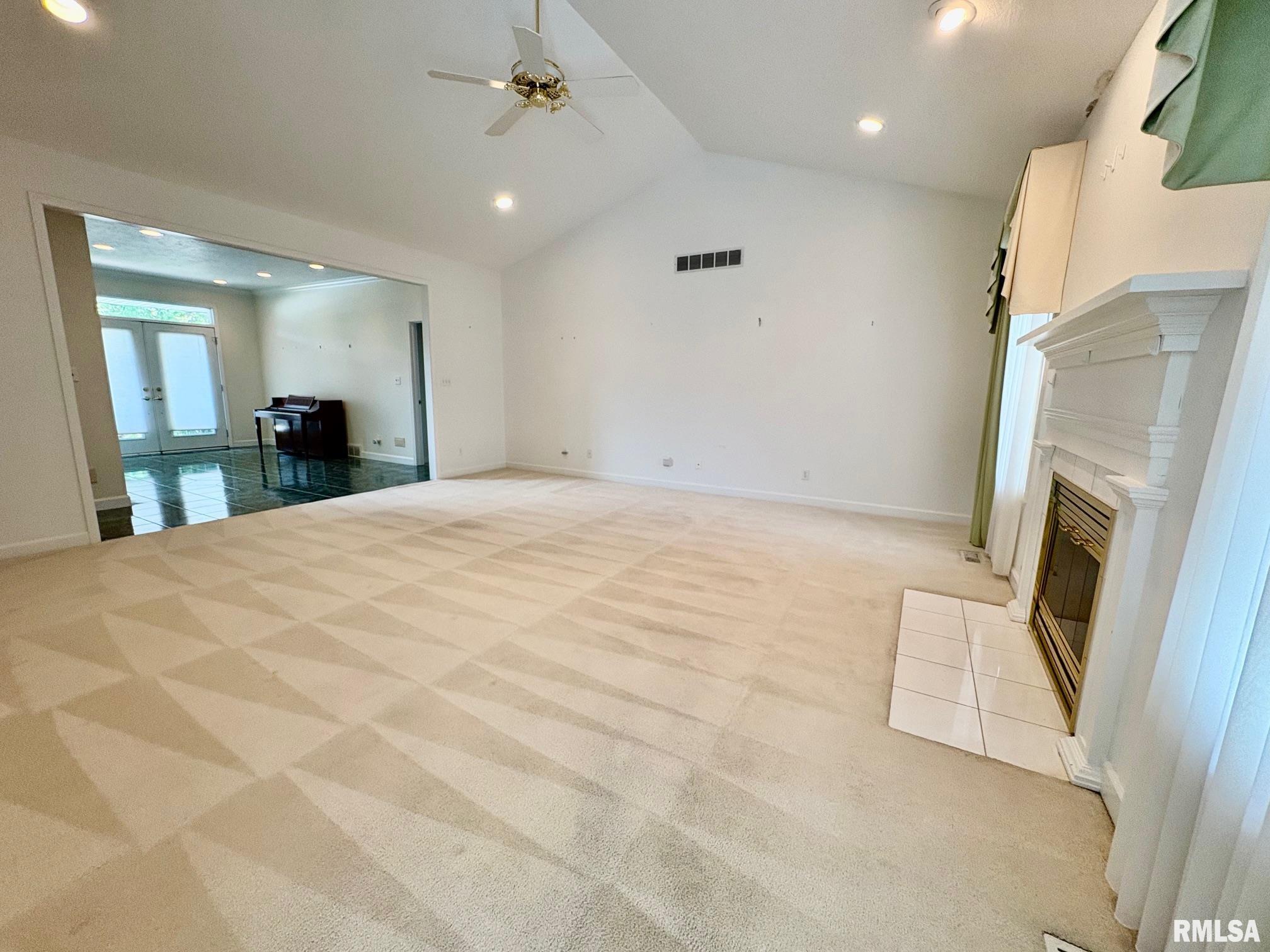 112 Interlacken Road Springfield, IL 62704 - Photo 8 of 38