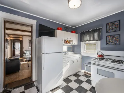 $289,900 | 1510 Gunderson Avenue, Berwyn, IL 60402