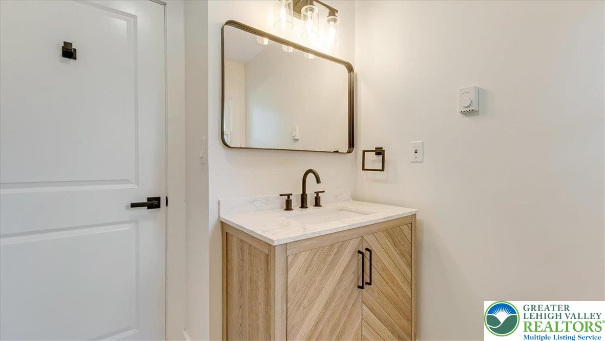 960 Yorkshire Road Bethlehem, PA 18017 - Photo 17 of 47 Gallery Image 17