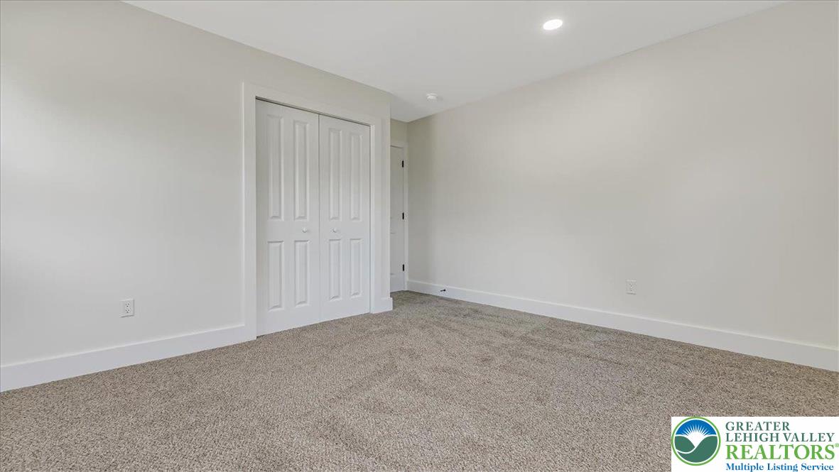 960 Yorkshire Road Bethlehem, PA 18017 - Photo 26 of 47 Gallery Image 26