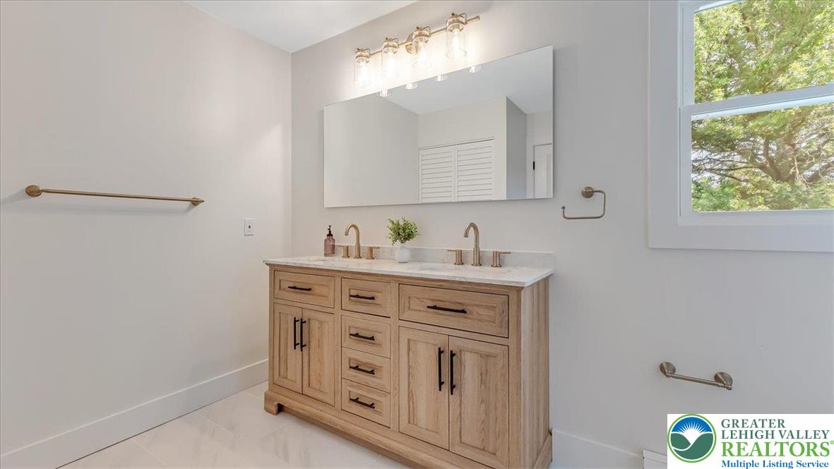 960 Yorkshire Road Bethlehem, PA 18017 - Photo 27 of 47 Gallery Image 27