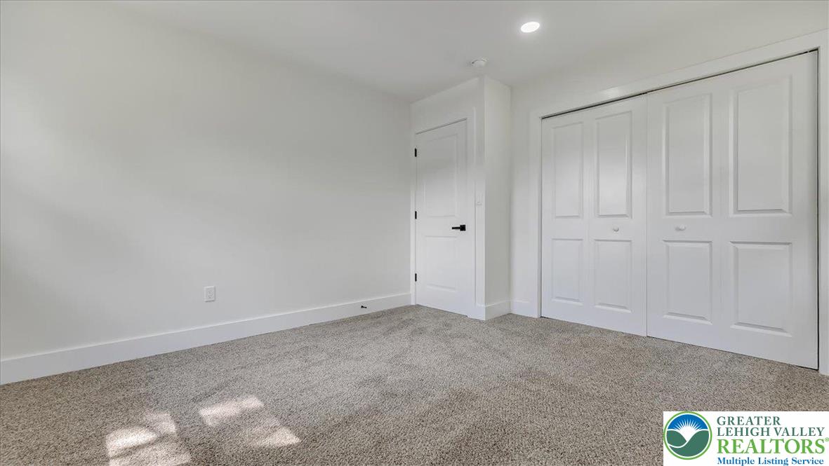 960 Yorkshire Road Bethlehem, PA 18017 - Photo 30 of 47 Gallery Image 30