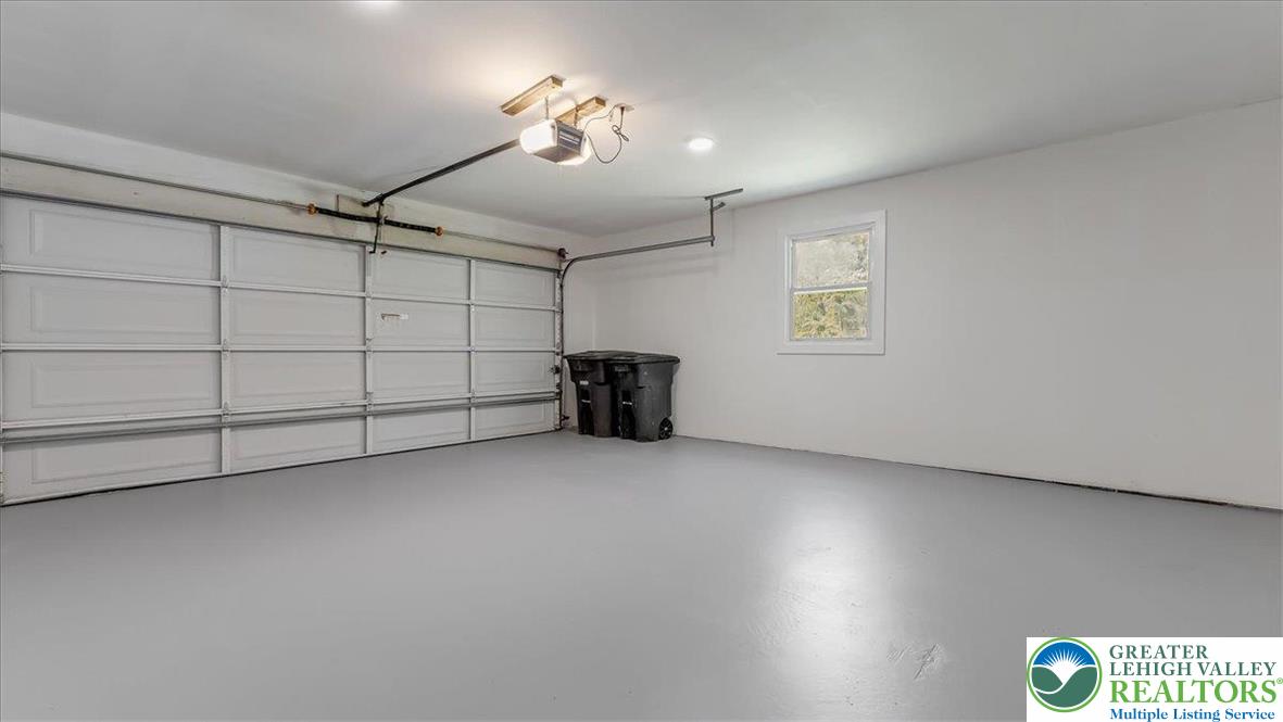 960 Yorkshire Road Bethlehem, PA 18017 - Photo 32 of 47 Gallery Image 32