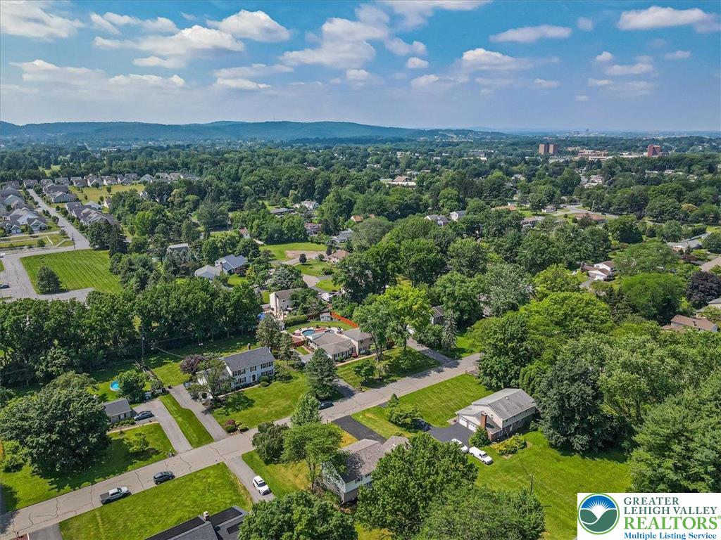 960 Yorkshire Road Bethlehem, PA 18017 - Photo 43 of 47 Gallery Image 43