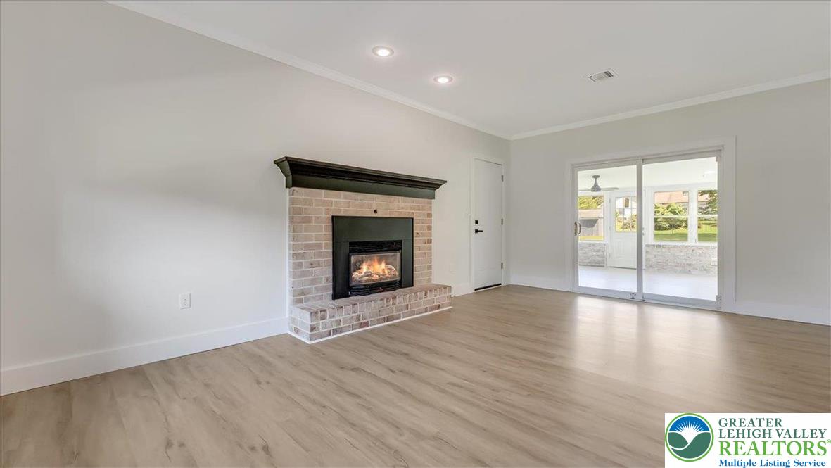 960 Yorkshire Road Bethlehem, PA 18017 - Photo 10 of 47 Gallery Image 10