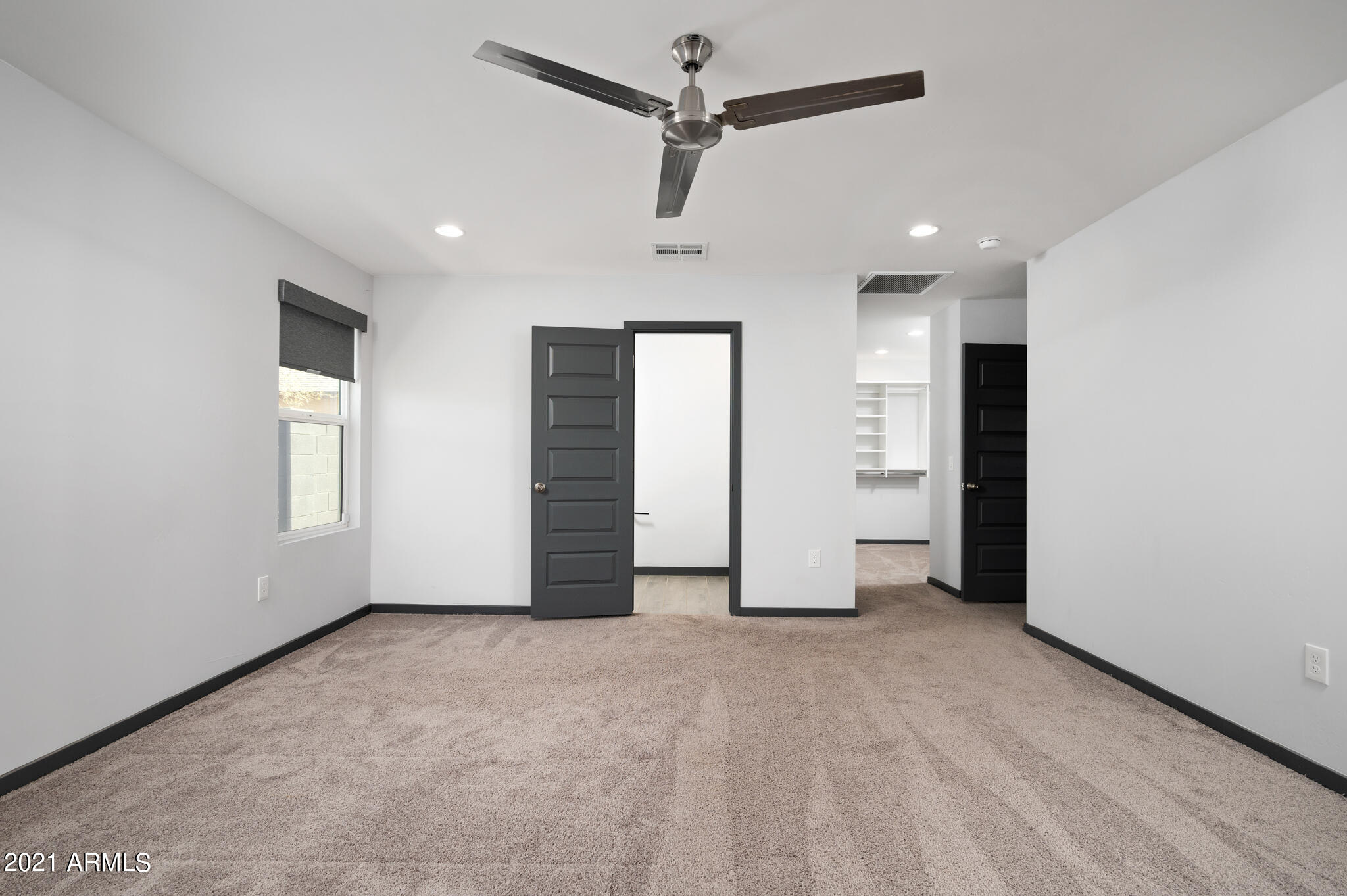 2548 East Roeser Road Phoenix, AZ 85040 - Photo 14 of 26 Master Bedroom