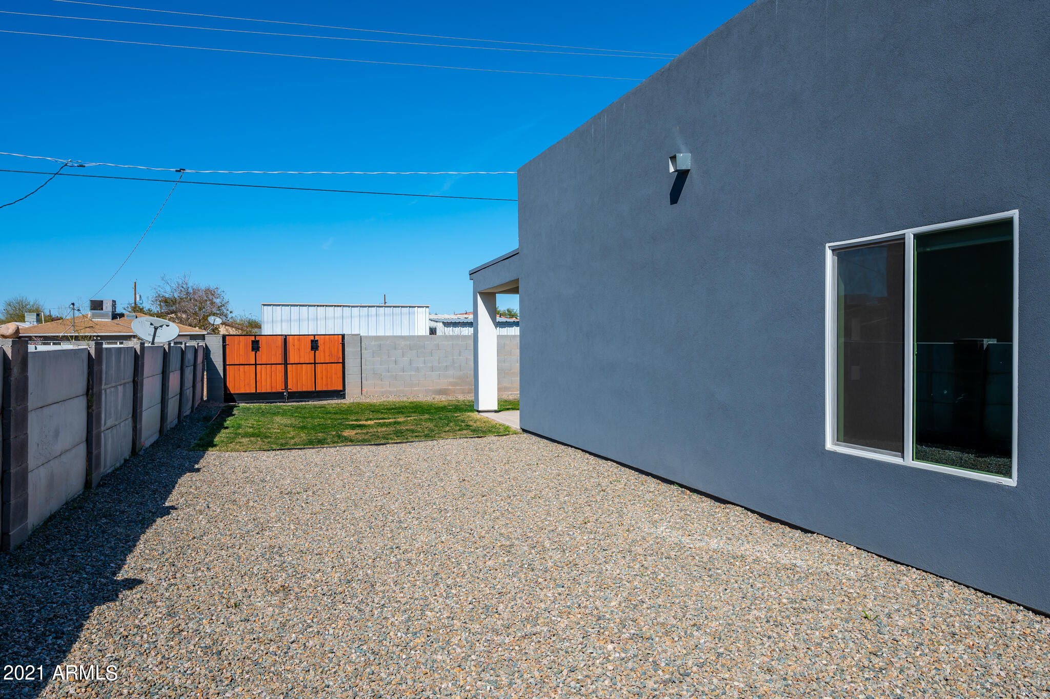 2548 East Roeser Road Phoenix, AZ 85040 - Photo 26 of 26 Large Side Yard W/RV Gate
