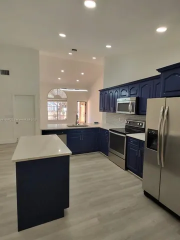 $3,500 | 1430 Southwest 85th Terrace, Unit 1430, Pembroke Pines, FL 33025