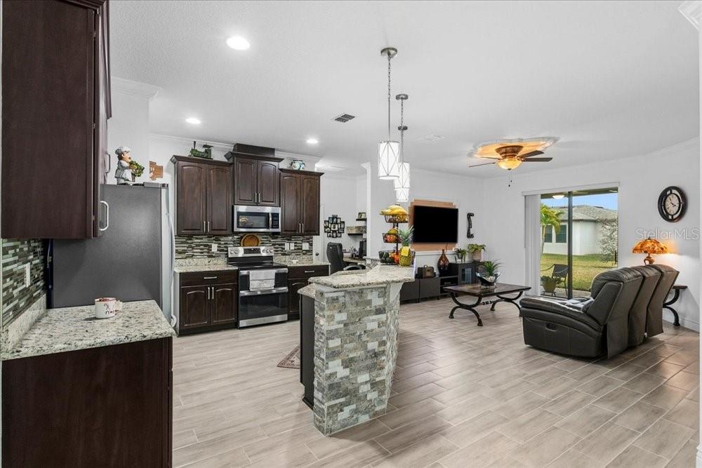 941 Rimini Drive St. Cloud, FL 34771 - Photo 11 of 45