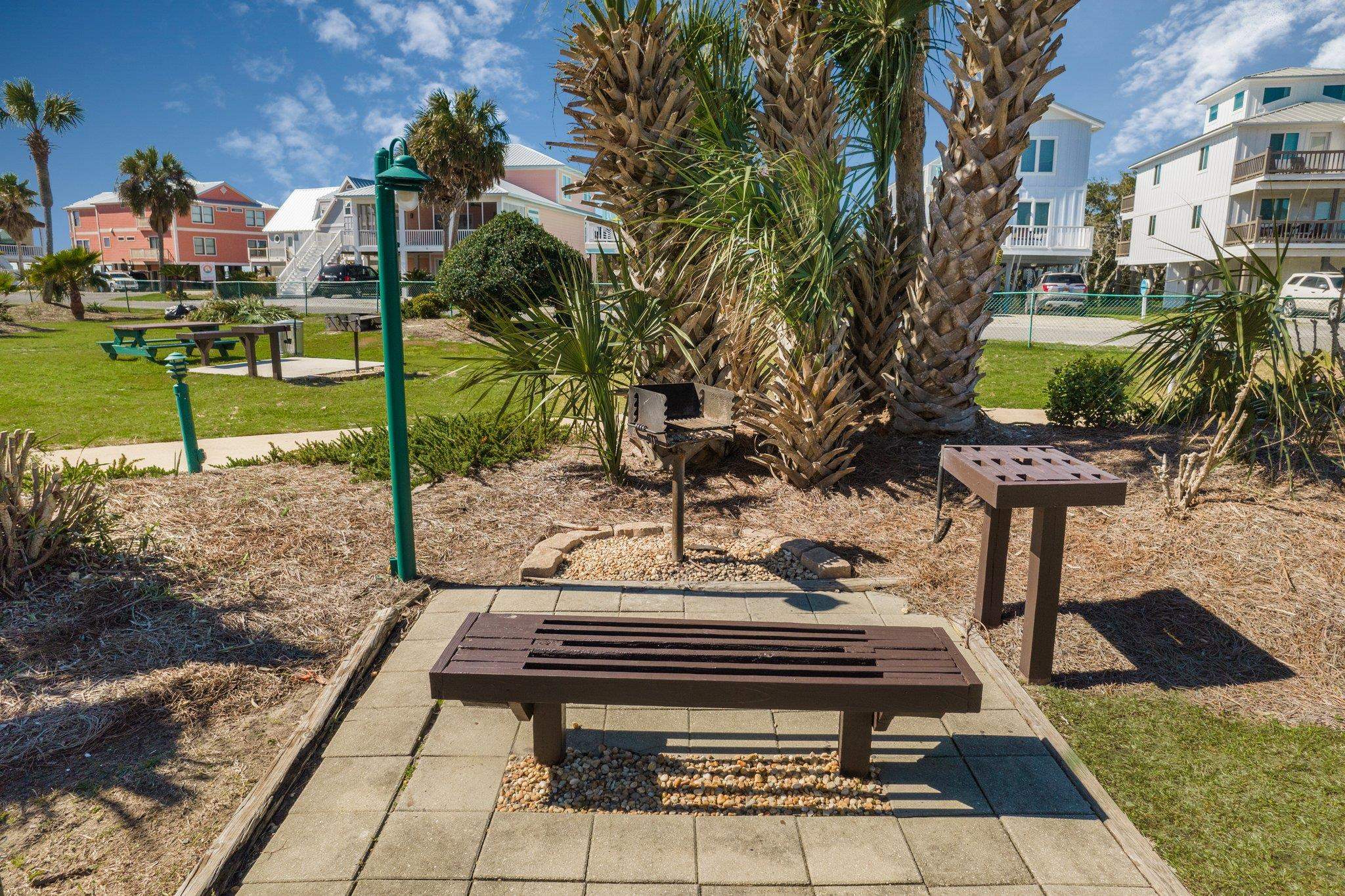 497 Plantation Road, Unit 1148 Gulf Shores, AL 36542 - Photo 30 of 33 Grilling Area