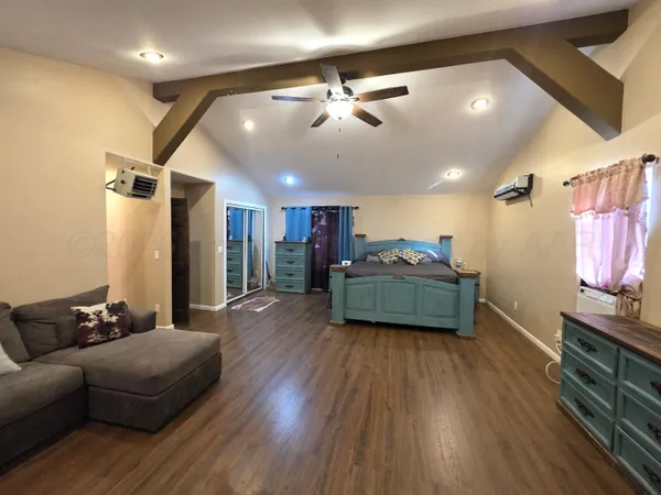 $204,000 | 115 5th Street, Mobeetie, TX 79061