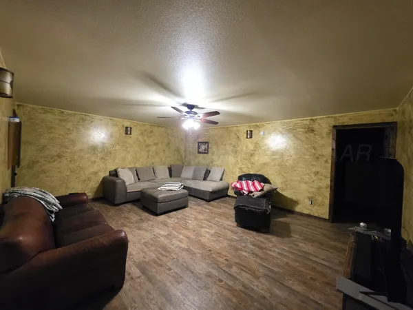 $204,000 | 115 5th Street, Mobeetie, TX 79061