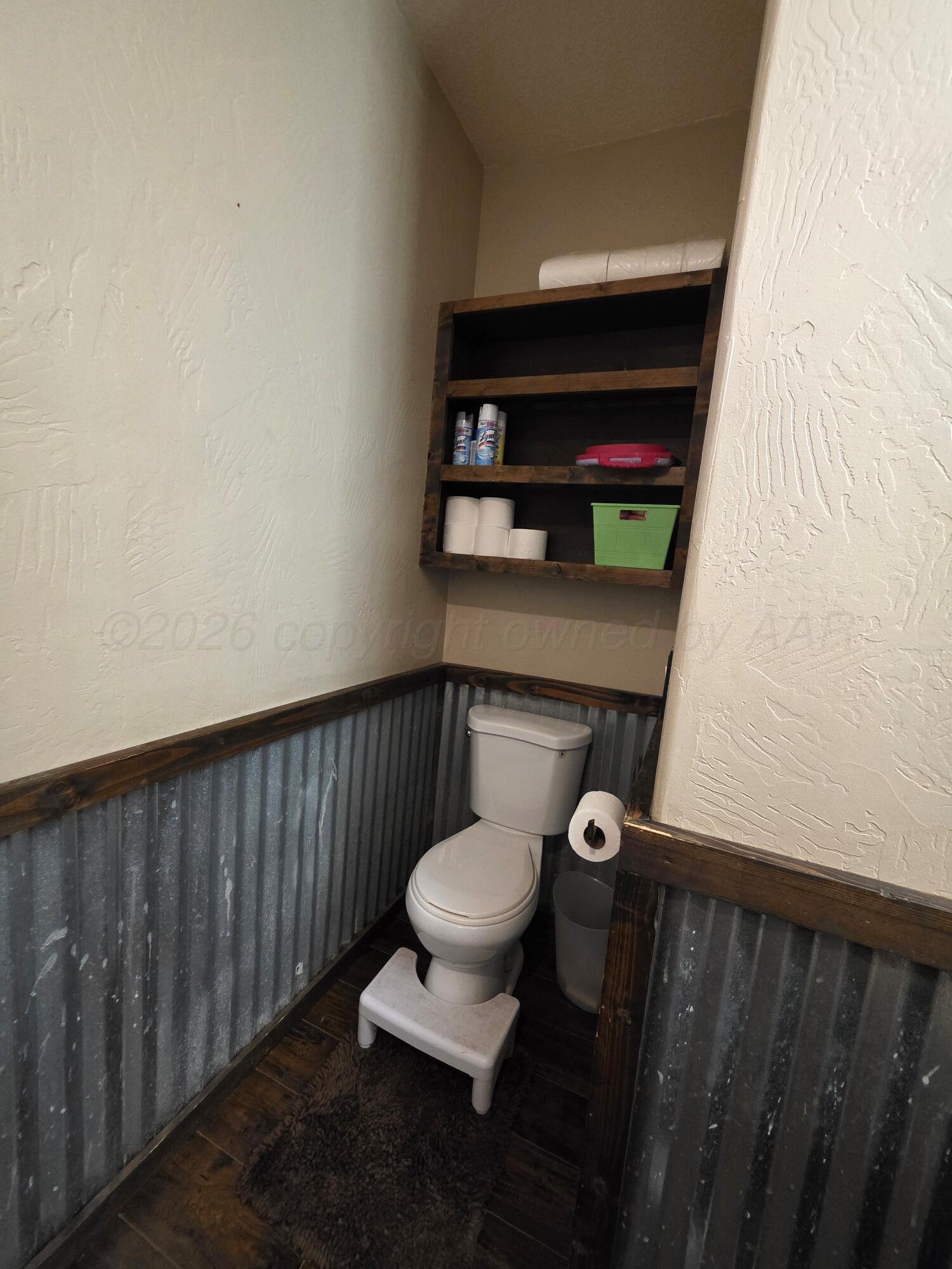 115 5th Street Mobeetie, TX 79061 - Photo 25 of 28 Hallway Bathroom