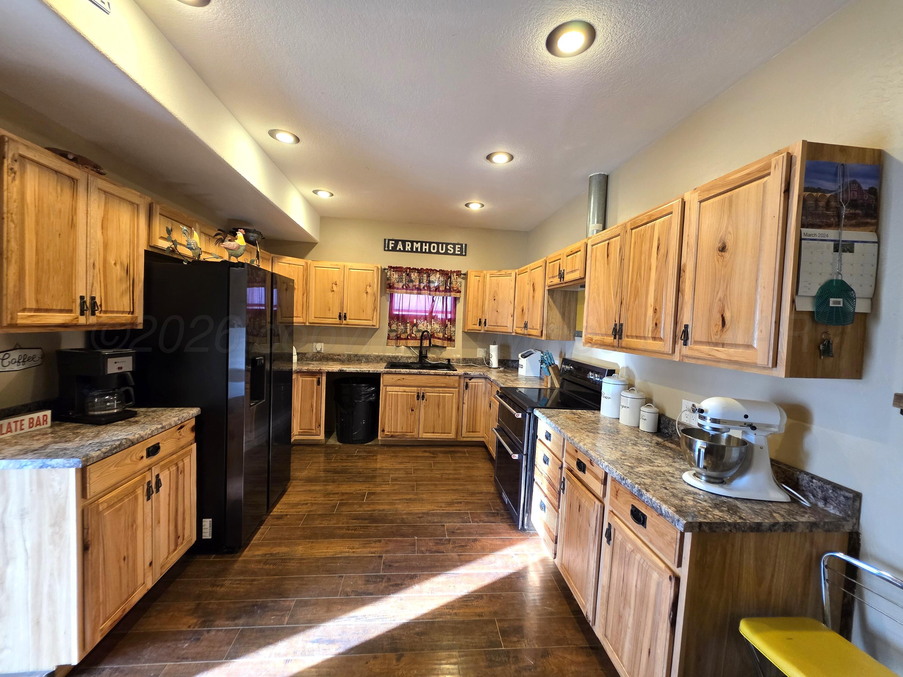 115 5th Street Mobeetie, TX 79061 - Photo 7 of 28 Kitchen