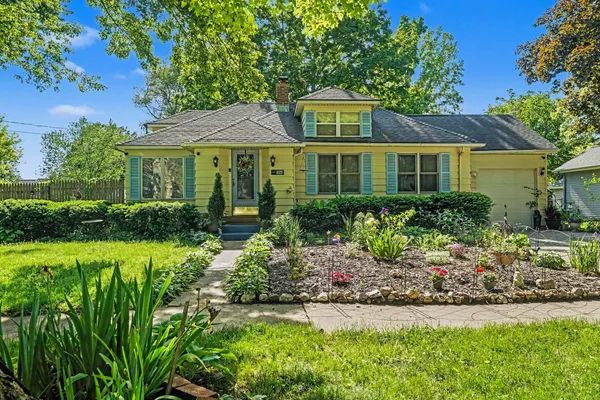 $299,900 | 24 Sherman, Galesburg, MI 49053