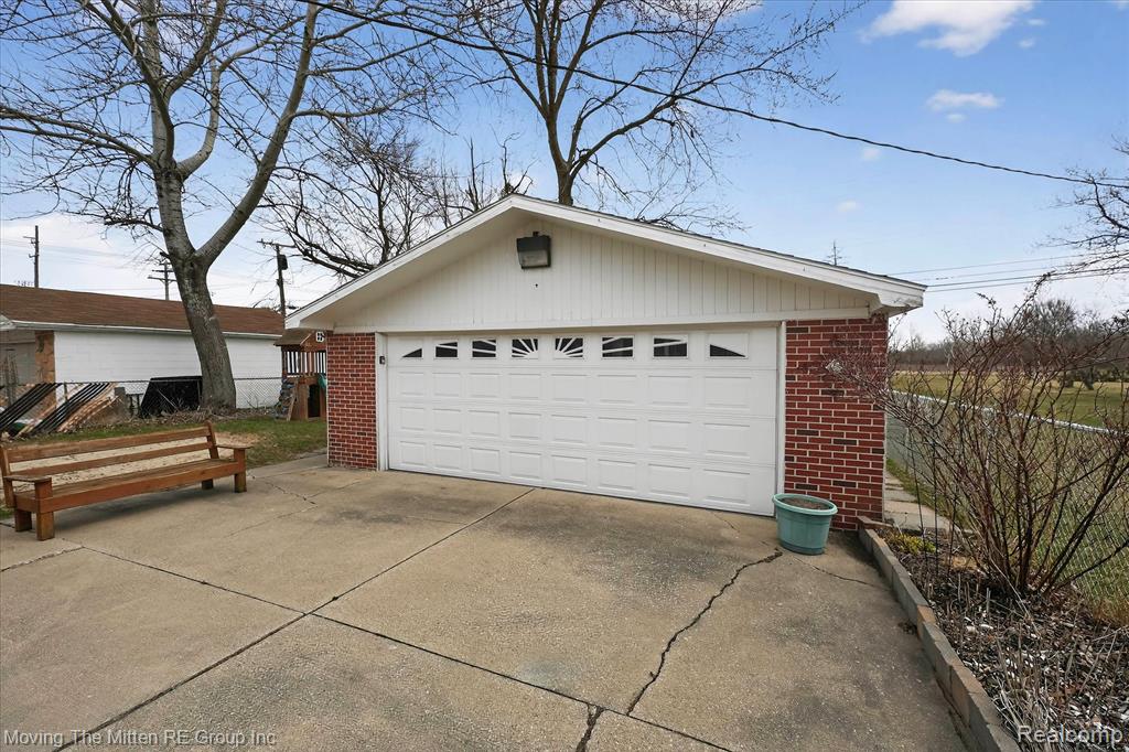 17049 Reno Street Riverview, MI 48193 - Photo 45 of 71