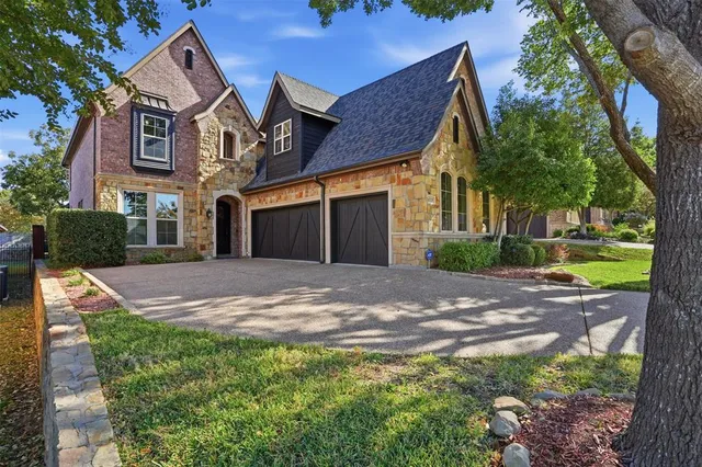 $865,000 | 4325 Crestwood Court, Grapevine, TX 76051