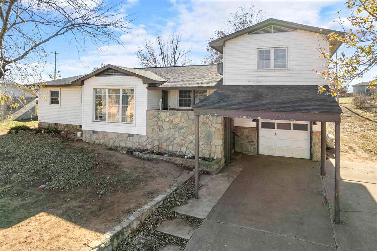 10 Camden Way Perry, OK 73077 - Photo 2 of 31 Gallery Image 2