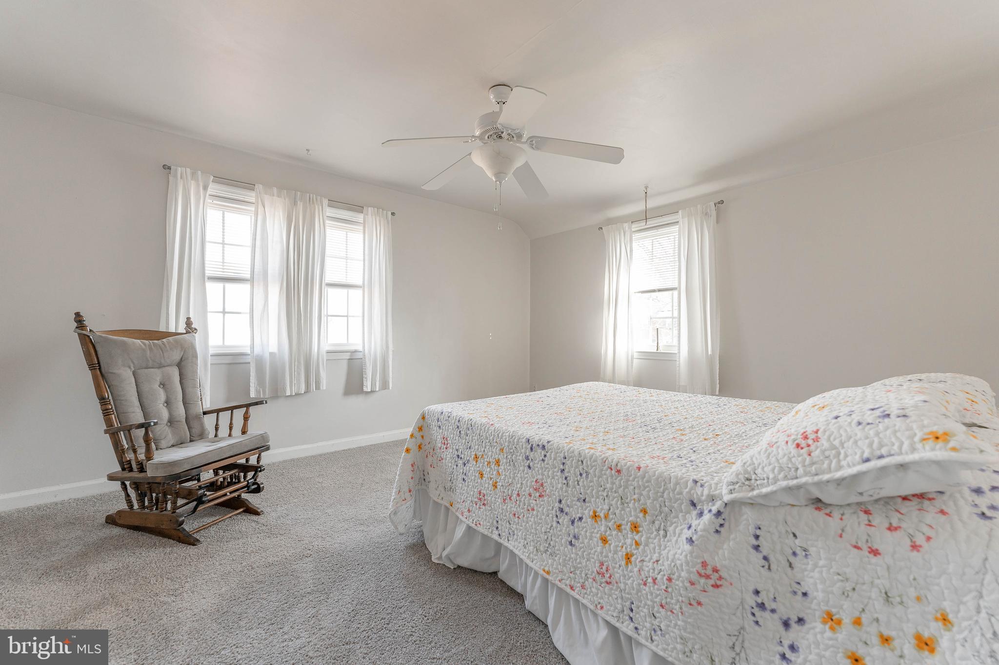 256 Gibbons Road Springfield, PA 19064 - Photo 23 of 53 Primary Bedroom - upper level