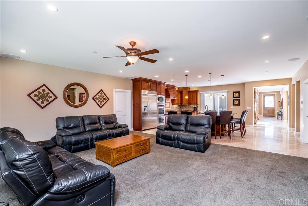11448 Manzanita Road Lakeside, CA 92040 - Photo 8 of 25
