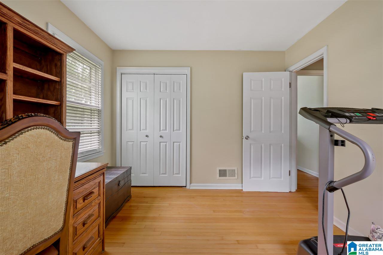 825 Martinwood Road Birmingham, AL 35235 - Photo 16 of 19