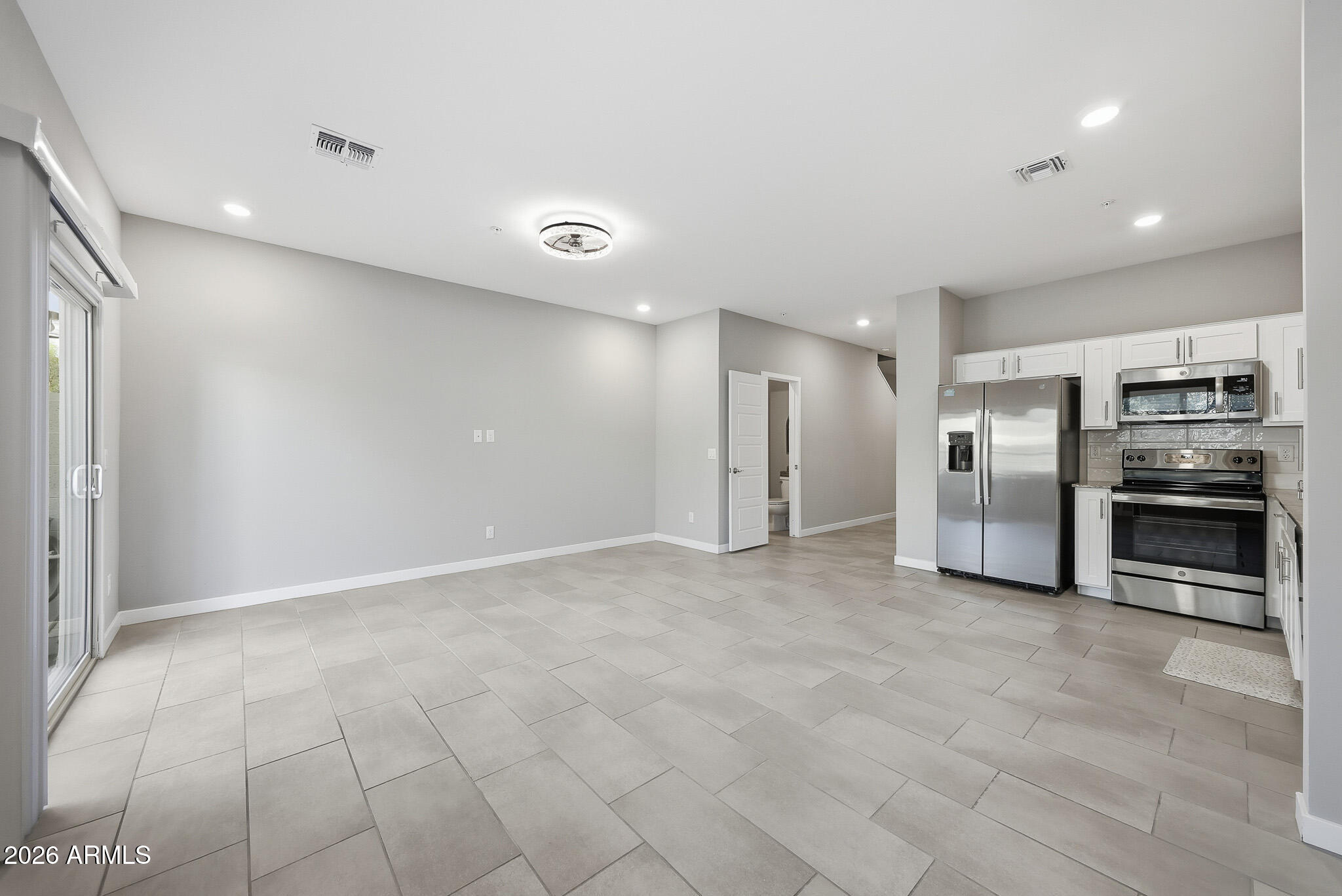 8347 North 22nd Drive Phoenix, AZ 85021 - Photo 5 of 25 B (3)