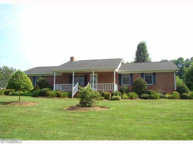 3158 Jamie Davis Road Sophia, NC 27350 - Photo 1 of 16 Exterior Front.