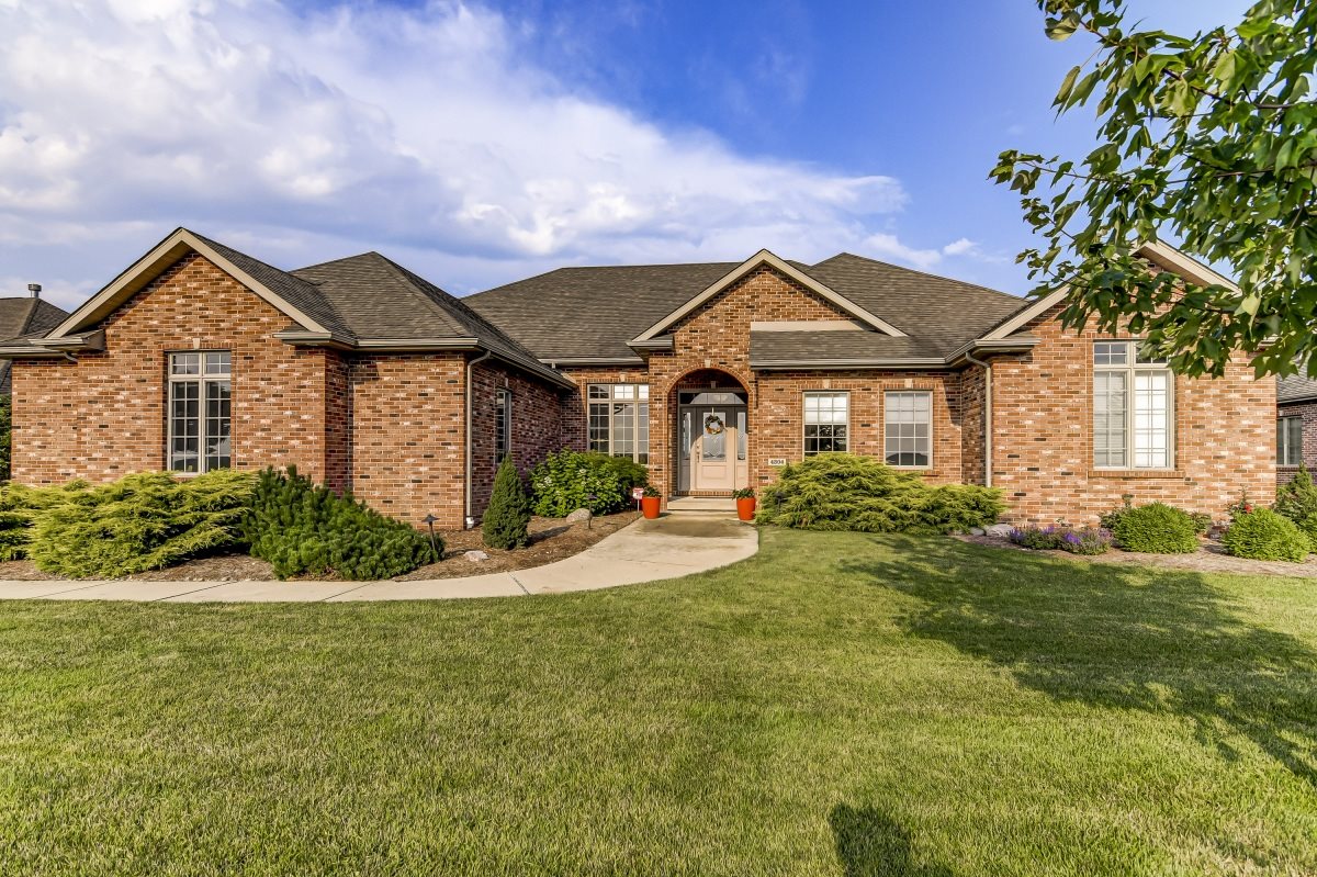 4304 Foxhall Lane Springfield, IL 62711 - Photo 1 of 50