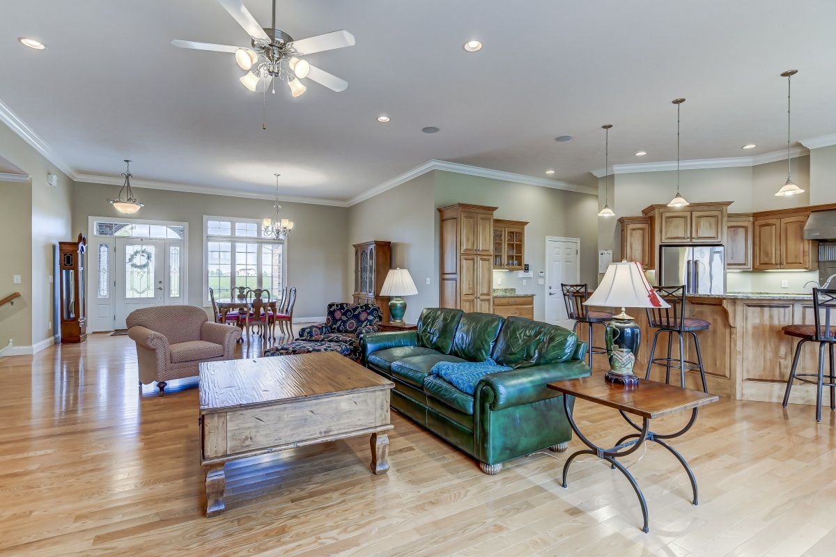 4304 Foxhall Lane Springfield, IL 62711 - Photo 5 of 50