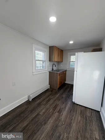 $1,800 | 517 Bentley Avenue, Unit C, Beverly, NJ 08010