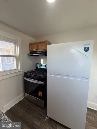 $1,800 | 517 Bentley Avenue, Unit C, Beverly, NJ 08010