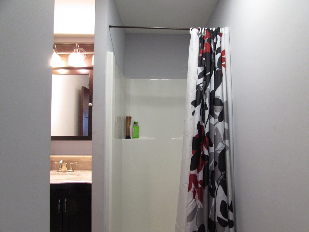 7 Ralph Avenue South Hadley, MA 01075 - Photo 13 of 24 Gallery Image 13