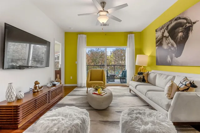 $1,616 | 12700 Ridgeline Boulevard, Unit 16302, Cedar Park, TX 78613