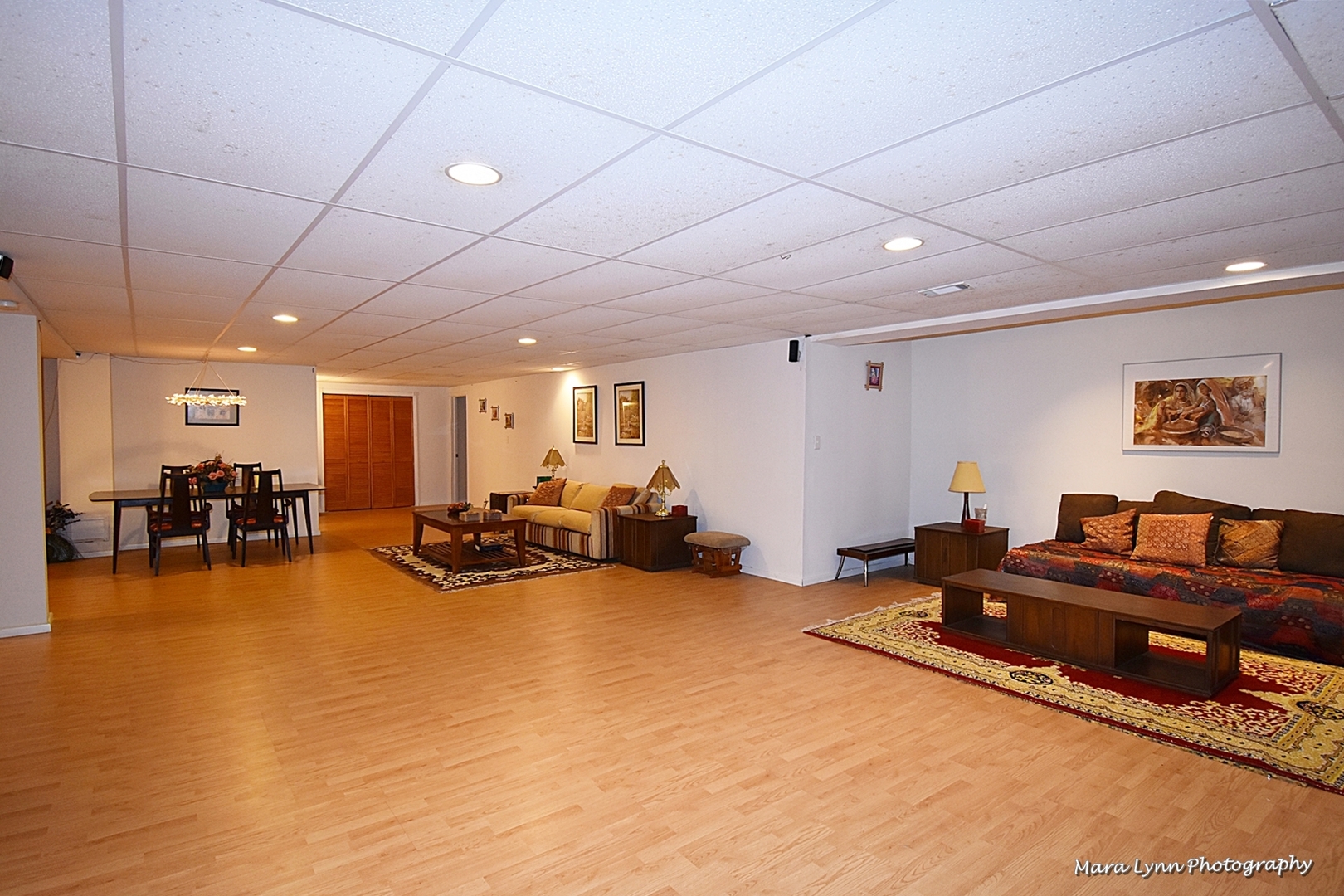 3N853 Walt Whitman Road Campton Hills, IL 60175 - Photo 37 of 48 a living room with furniture and a table