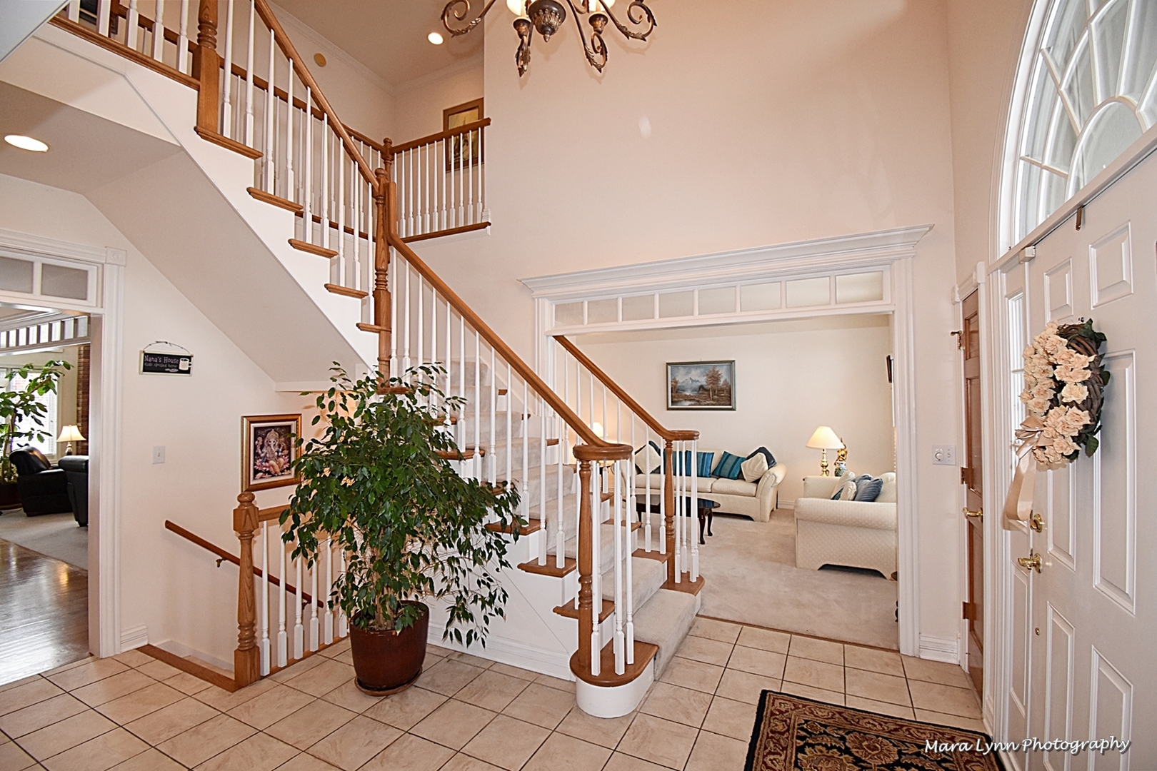 3N853 Walt Whitman Road Campton Hills, IL 60175 - Photo 6 of 48 a view of entryway and hall