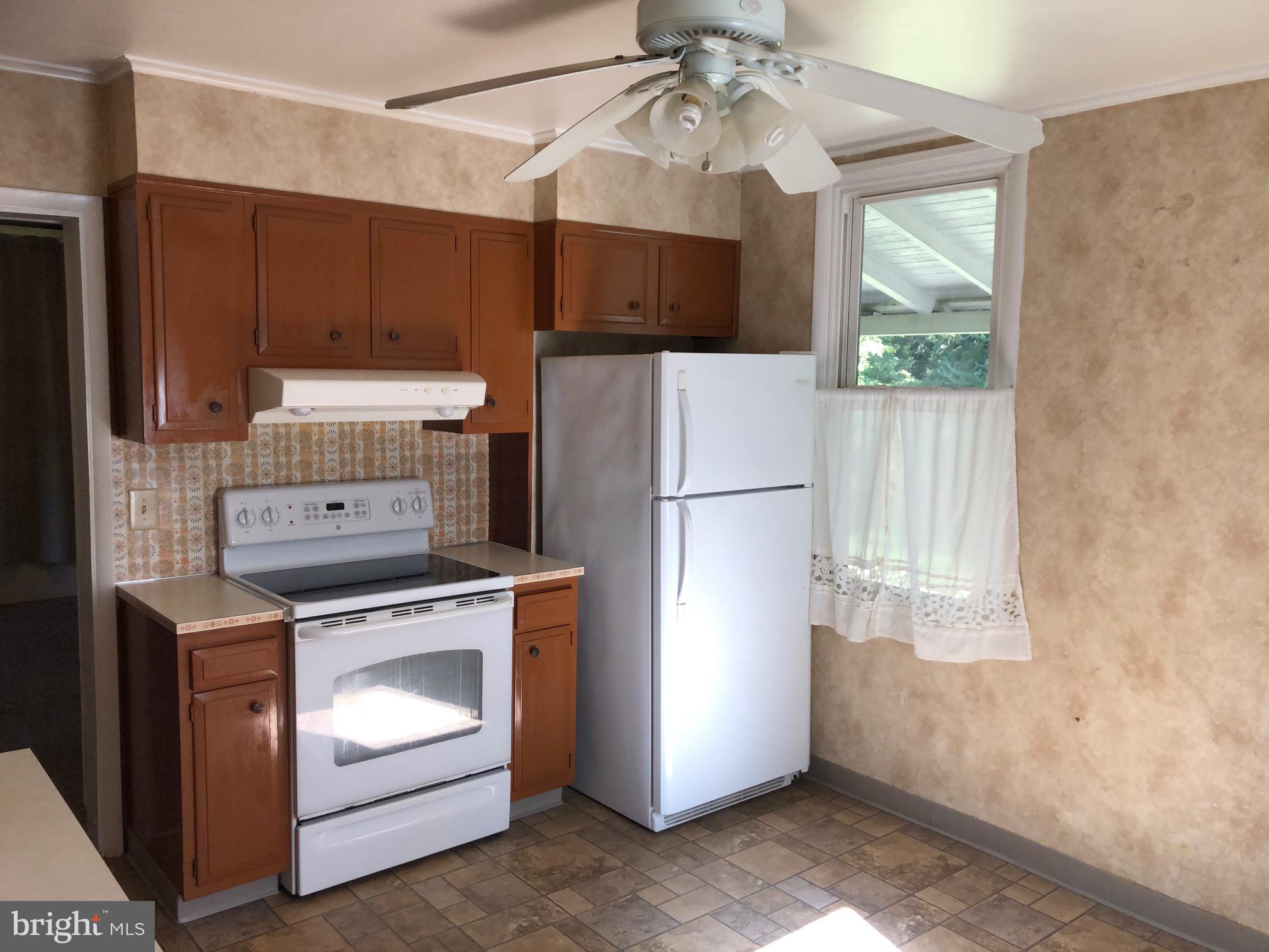 333 Jackson Street Reading, PA 19607 - Photo 9 of 22 Kitchen