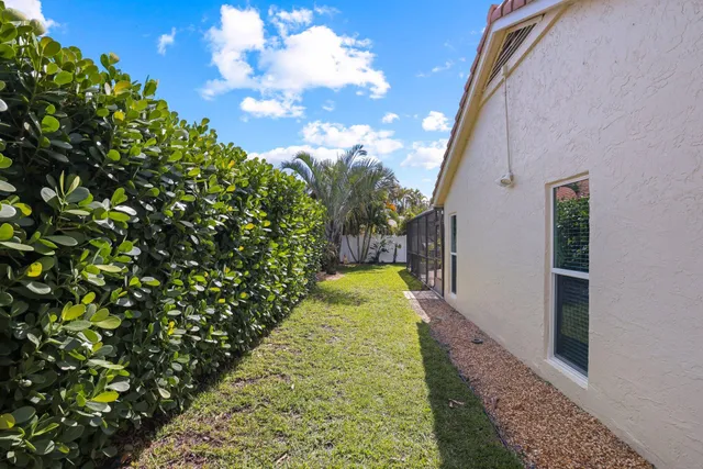 $619,999 | 29 Dogwood Circle, Boynton Beach, FL 33436