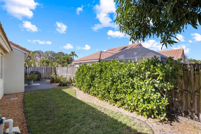 $619,999 | 29 Dogwood Circle, Boynton Beach, FL 33436