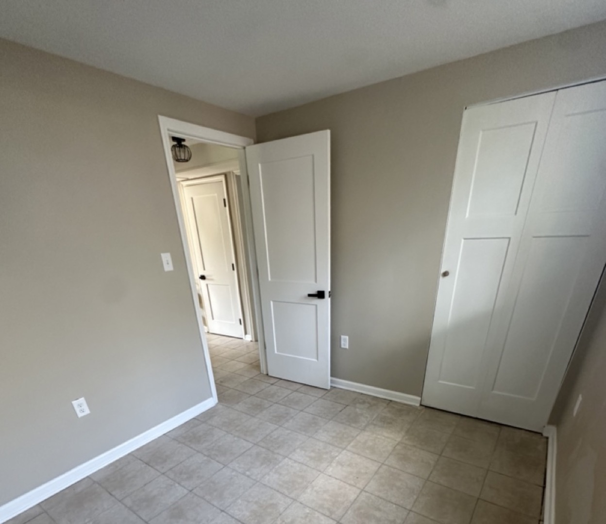 221 Murphy Drive Romeoville, IL 60446 - Photo 10 of 13 a view of an empty room