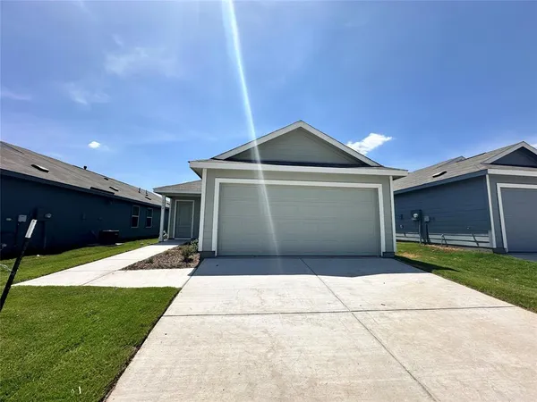 $1,675 | 3902 Selawik Street, Sherman, TX 75090