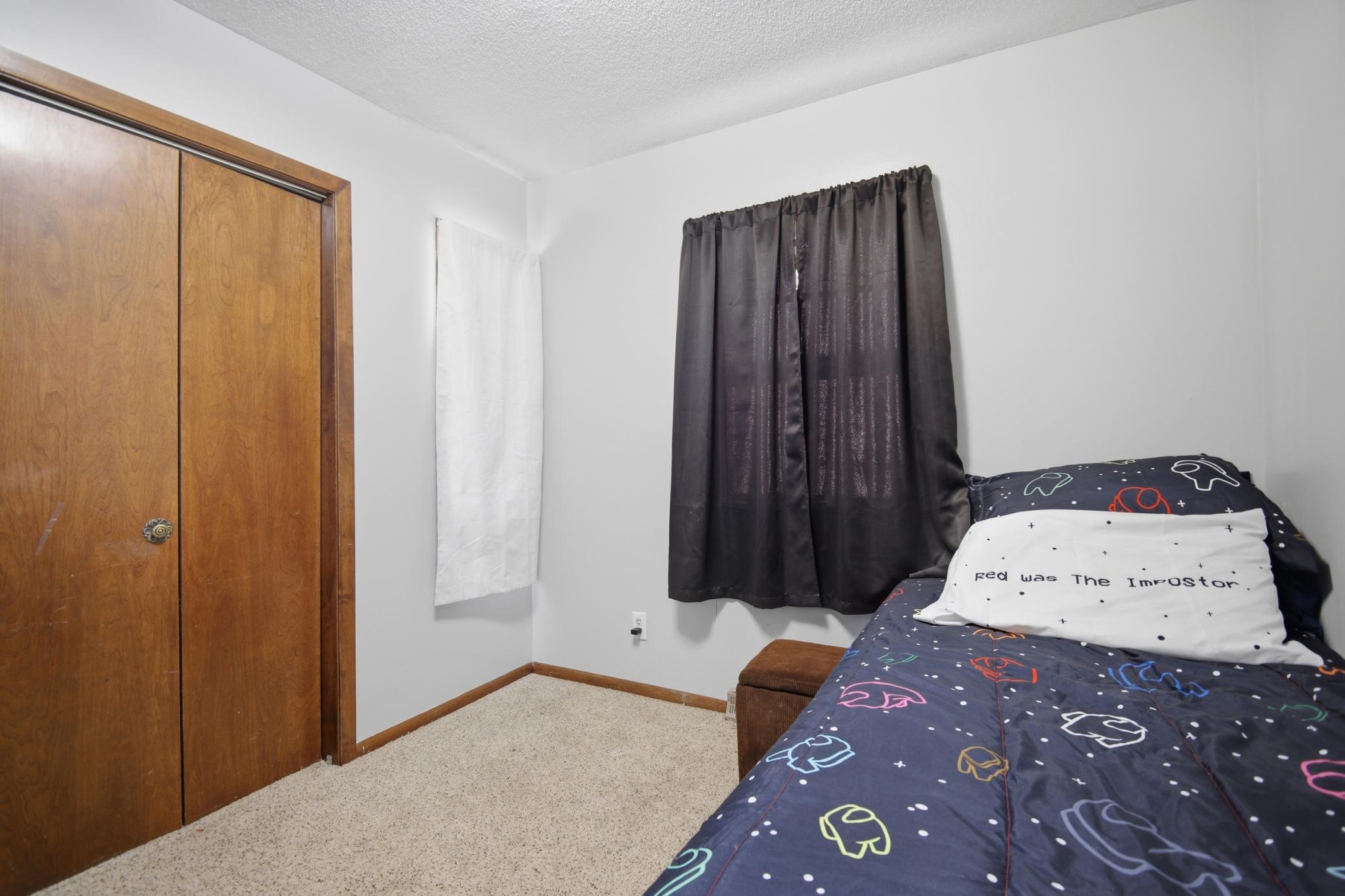 804 15th Street Northeast Austin, MN 55912 - Photo 17 of 33
